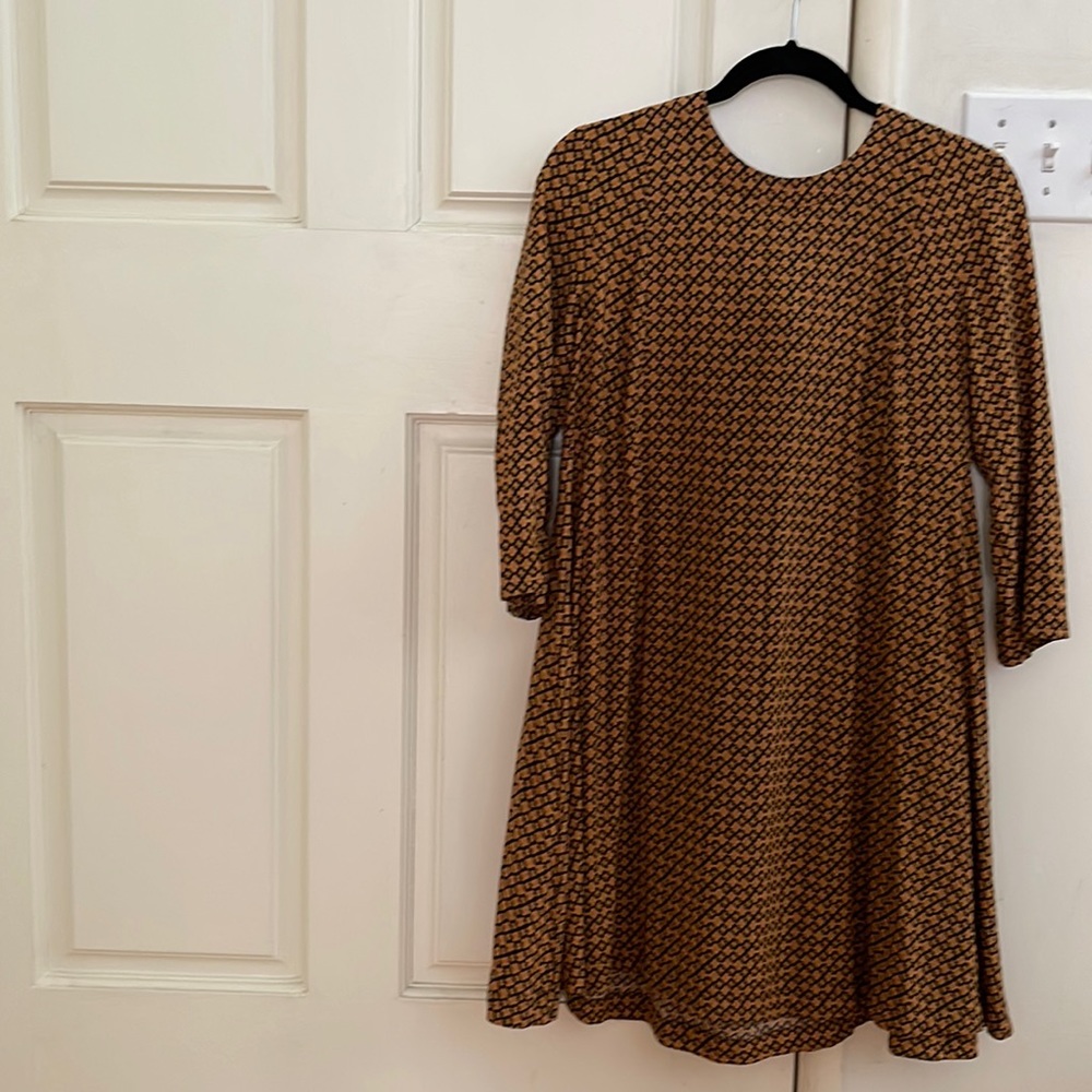 H & M graphic dress